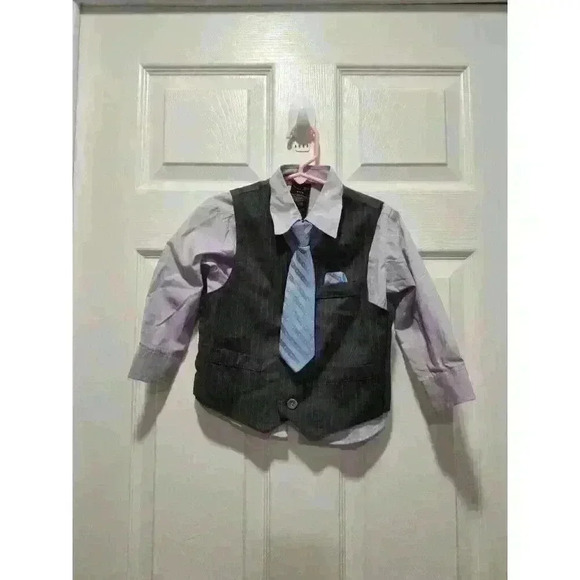 Nautica Boys Size 3T 3 Piece Suit Set Toddler‎ Outfit Vest Shirt Tie - Picture 1 of 5